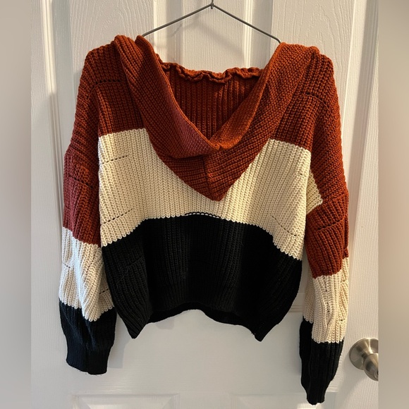 Pullover Knit Sweater - Picture 2 of 3